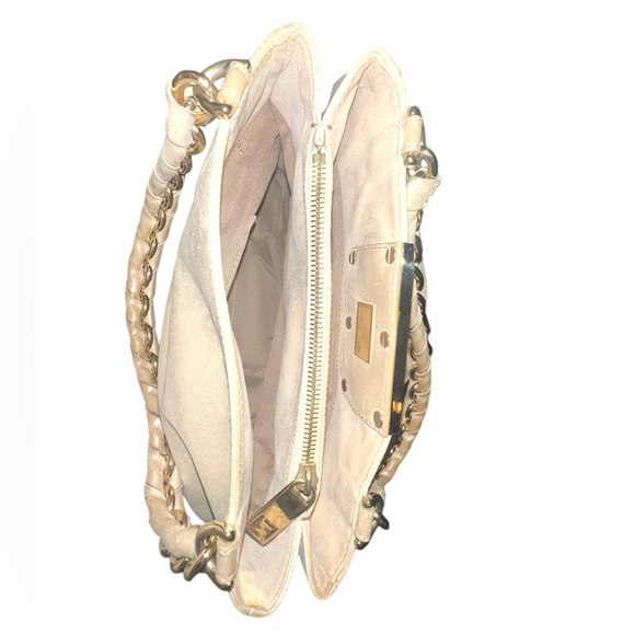 Gorgeous Authentic Fendi Mia Gold Handbag with COA - Picture 9 of 17